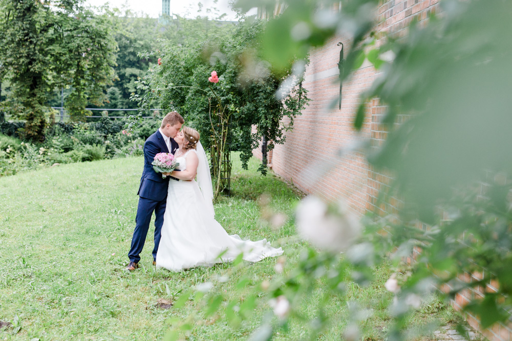Hochzeitsfotograf St. Christophorus Kirche Hamburg und Restaurant Pellegrini im Margarethenhoff Kisdorf